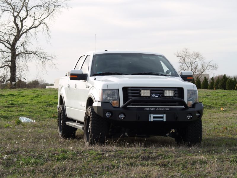 Road Armor 09-14 Ford F-150 Stealth Front Winch Bumper w/Pre-Runner Guard - Tex Blk Road Armor