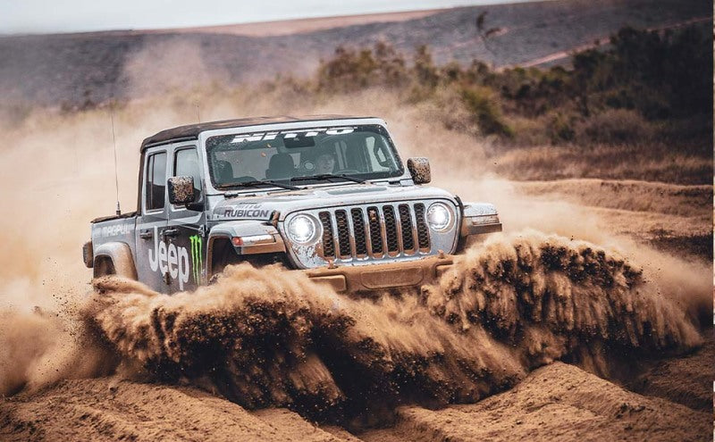 MagnaFlow Cat Back 2018 Jeep Wrangler 2.0L Rock Crawler Series Single Exit Stainless Exhaust Magnaflow