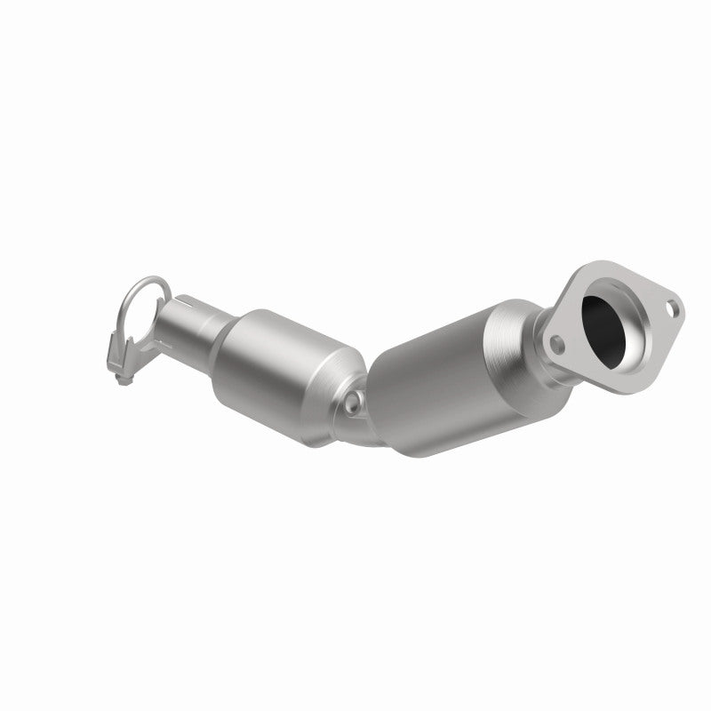 Magnaflow Conv DF 2010-2015 Prius L4 1.8 OEM Underbody Magnaflow