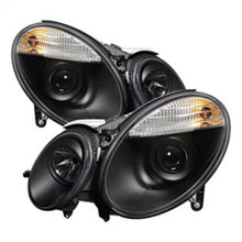 Load image into Gallery viewer, Spyder Mercedes Benz E-Class 07-09 Projector Headlights Halogen Model Only - Blk PRO-YD-MBW21107-BK - eliteracefab.com