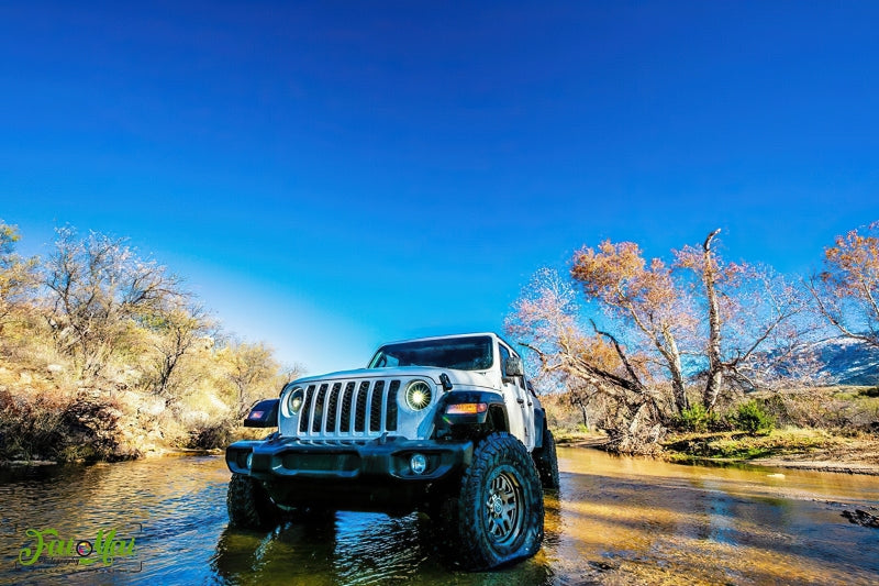 Oracle Jeep JL/Gladiator JT Oculus Switchback Bi-LED Projector Headlights - Amber/White Switchback - eliteracefab.com