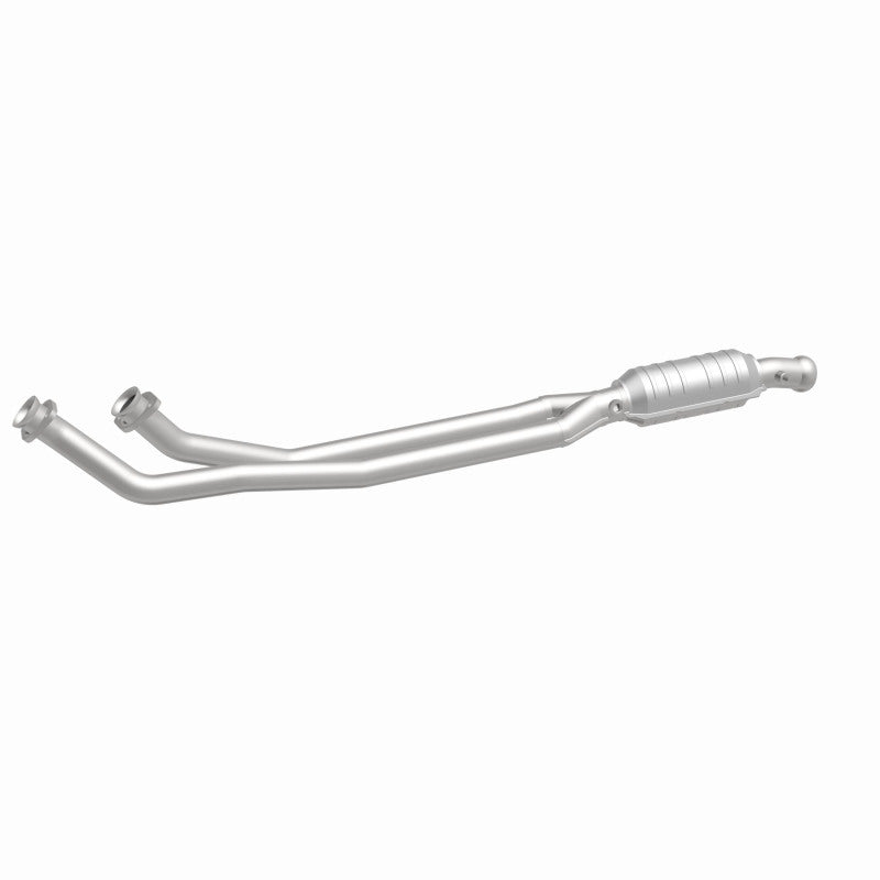 MagnaFlow Conv Volvo 6.5X4 2/2.5 Magnaflow