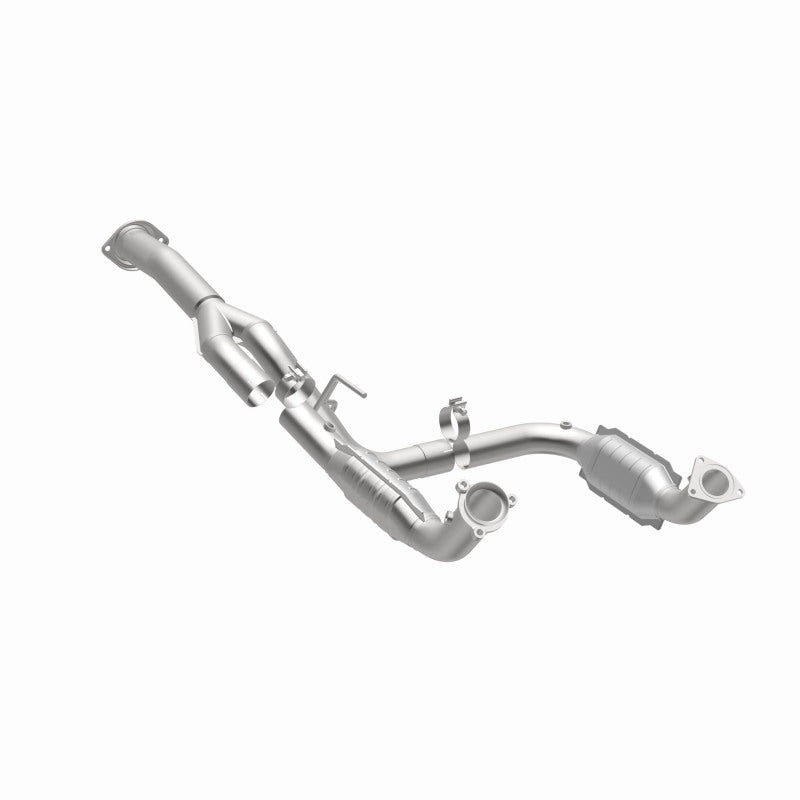 MagnaFlow Conv Direct Fit 11-16 Chevrolet Silverado 2500HD/3500HD / GMC Sierra 2500HD/3500HD Magnaflow