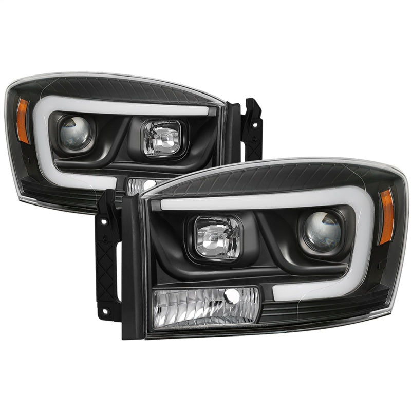 Spyder Dodge Ram 1500 06-08 V2 Projector Headlights - Light Bar DRL - Black (PRO-YD-DR06V2-LB-BK) - eliteracefab.com