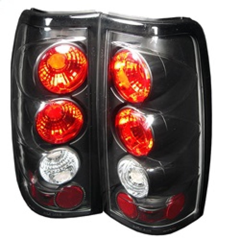 Spyder Chevy Silverado 1500 03-06 (Does Not Fit Stepside)Euro Style Tail Lights Blk ALT-YD-CS03-BK - eliteracefab.com