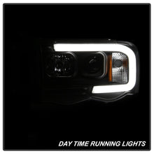 Load image into Gallery viewer, Spyder 02-05 Dodge Ram 1500 Light Bar Projector Headlights - Black (PRO-YD-DR02V2-LB-BK) - eliteracefab.com