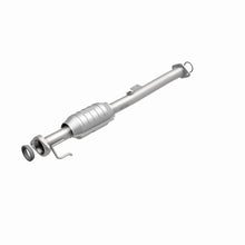 Load image into Gallery viewer, MagnaFlow 99-03 Chevrolet Tracker / Suzuki Vitara 1.6L/2.0L Direct-Fit Catalytic Converter