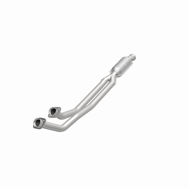 MagnaFlow Conv Volvo 6.5X4 2/2.5 Magnaflow