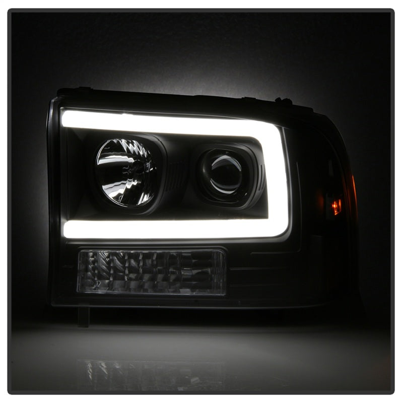 Spyder 99-04 Ford F250 Super Duty Projector Headlights - Light Bar - Black PRO-YD-FF25099V2-LB-BK - eliteracefab.com