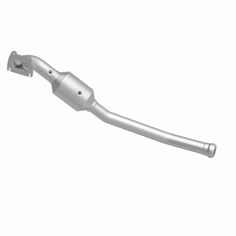 MagnaFlow Converter Direct Fit 13-18 Dodge Durango 3.6L V6 / 13-18 Jeep Grand Cherokee 3.6L V6 Magnaflow