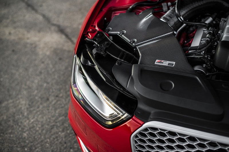 AWE Tuning B8.5 3.0T S-FLO Carbon Intake - eliteracefab.com