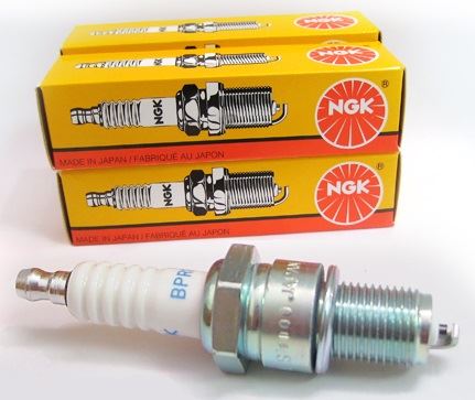 NGK Traditional Spark Plug Box of 4 (BPR9ES) - eliteracefab.com