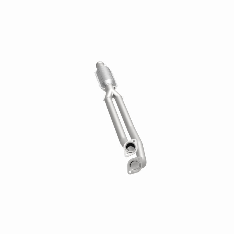 MagnaFlow Conv Volvo 6.5X4 2/2.5 Magnaflow