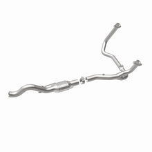 Load image into Gallery viewer, Magnaflow Conv DF 00-03 Dodge Dakota 3.9L/5.9L 4WD (49 State)