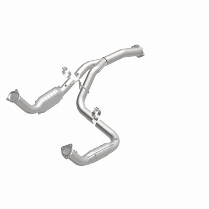 MagnaFlow Conv Direct Fit 11-16 Chevrolet Silverado 2500HD/3500HD / GMC Sierra 2500HD/3500HD Magnaflow