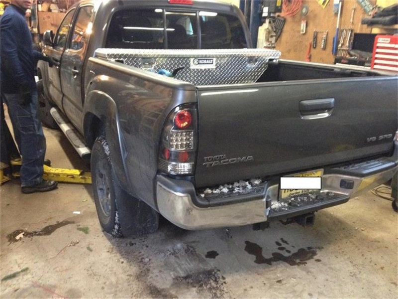 Spyder Toyota Tacoma 05-15 LED Tail Lights Black ALT-YD-TT05-LED-BK - eliteracefab.com