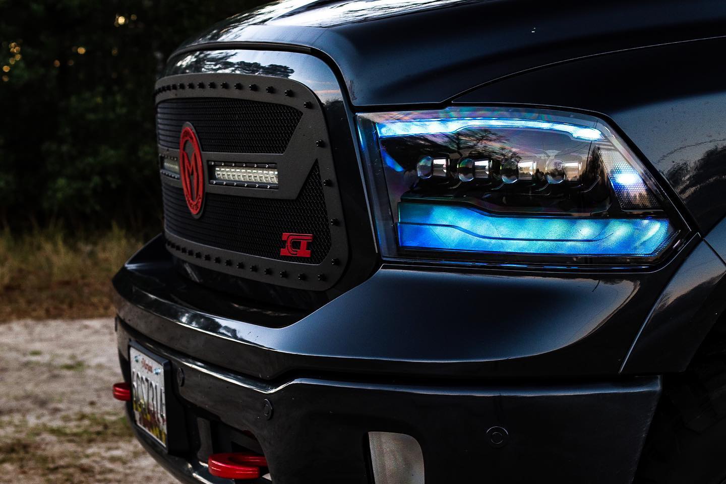 09-18 Ram Truck PRO-Series G2 Projector Headlights Black - eliteracefab.com