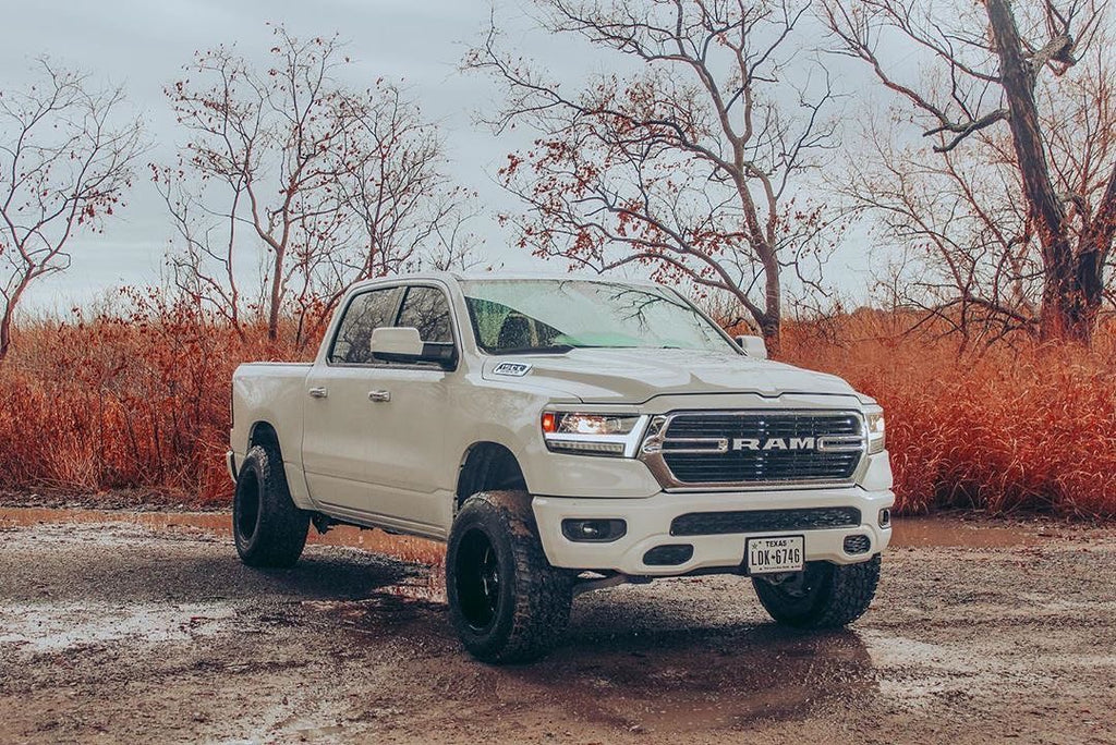 AlphaRex 19-20 Dodge Ram 1500 LUXX LED Proj Headlights Plank Jet Blk w/Activ Light/Seq Signal/DRL - eliteracefab.com