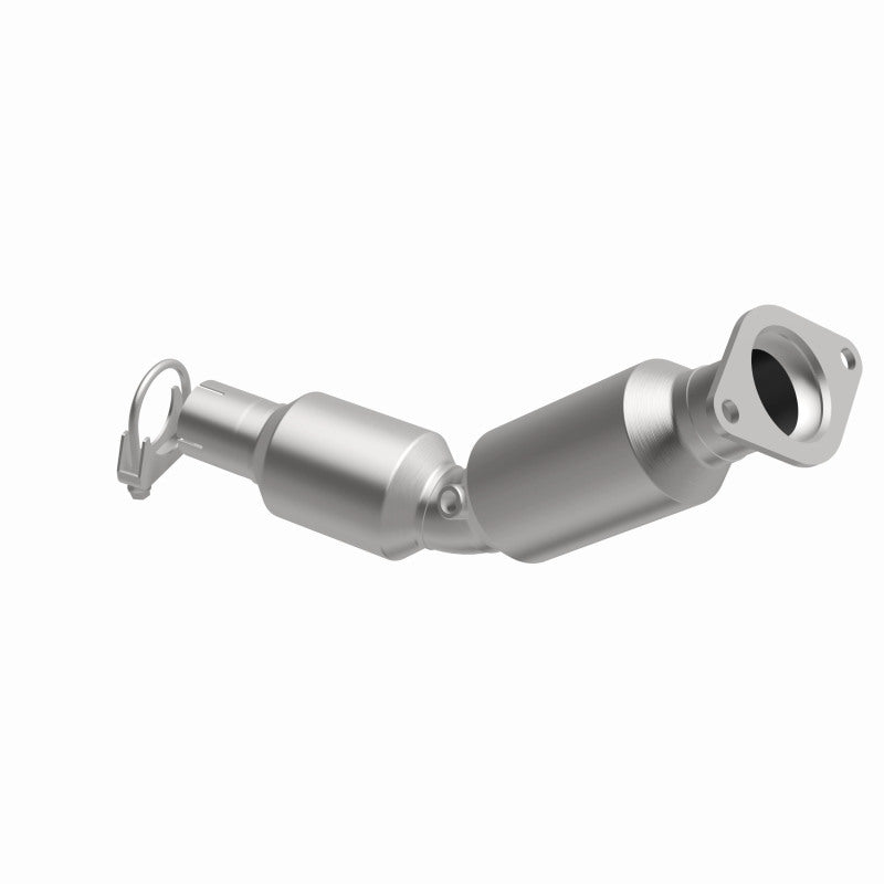 Magnaflow Conv DF 2010-2015 Prius L4 1.8 OEM Underbody Magnaflow