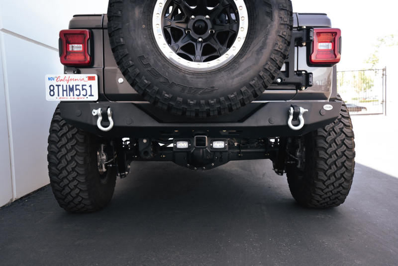 DV8 Offroad 07-21 Jeep Wrangler (JK/JL) Bolt-On Hitch w/ Lights