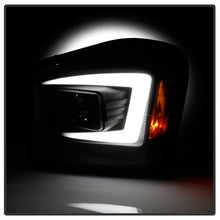 Load image into Gallery viewer, Spyder 04-06 Dodge Durango Projector Headlights - Black PRO-YD-DDU04-LB-BK - eliteracefab.com