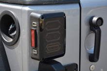 Load image into Gallery viewer, DV8 Offroad 07-18 Jeep Wrangler JK Octagon LED Tail Light - eliteracefab.com