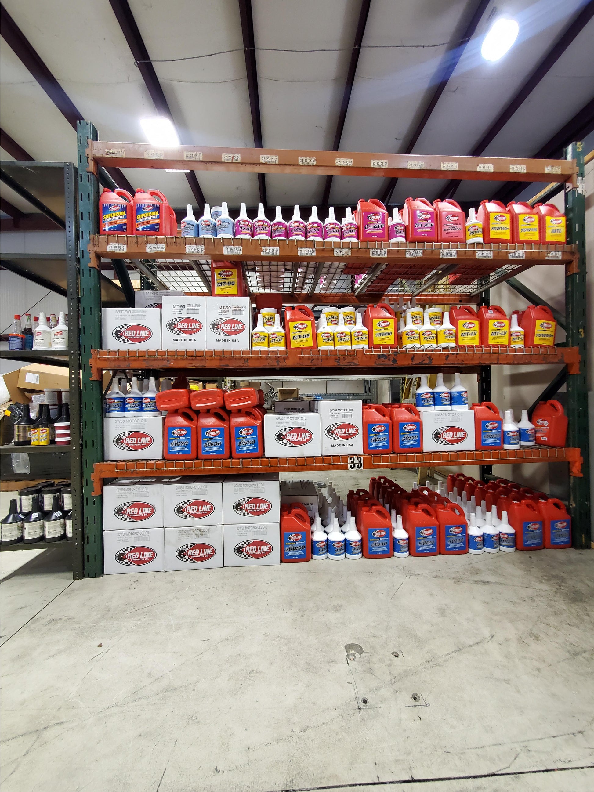 Red Line 5W20 Motor Oil - Gallon Case of 4 - eliteracefab.com