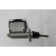 Load image into Gallery viewer, Wilwood High Volume Aluminum Master Cylinder - 3/4in Bore - eliteracefab.com