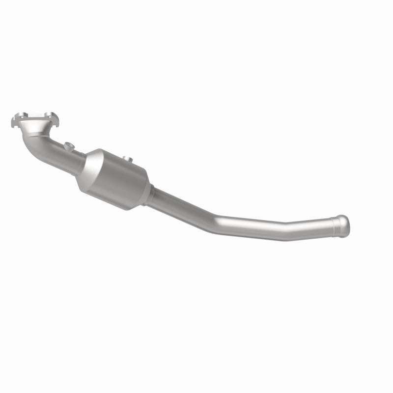 Magnaflow 13-15 Dodge Durango V6 3.6L OEM Grade / EPA Compliant Direct-Fit Catalytic Converter Magnaflow