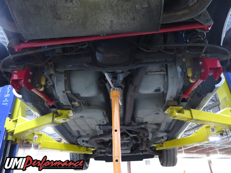 UMI Performance 82-02 GM F-Body Tubular Lower Control Arms Non-Ajustable Panhard Bar Kit - eliteracefab.com