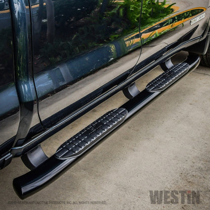Westin 19-20 Chevrolet Silverado/GMC Sierra 1500 Double Cab PRO TRAXX 5 Oval Nerf Step Bars - Black - eliteracefab.com