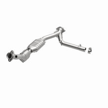 Load image into Gallery viewer, MagnaFlow Conv DF 03-04 Lincoln Navigator 5.4L P/S