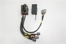 Load image into Gallery viewer, Rywire Race Style Chassis Adapter Relay/Fuse Box - eliteracefab.com