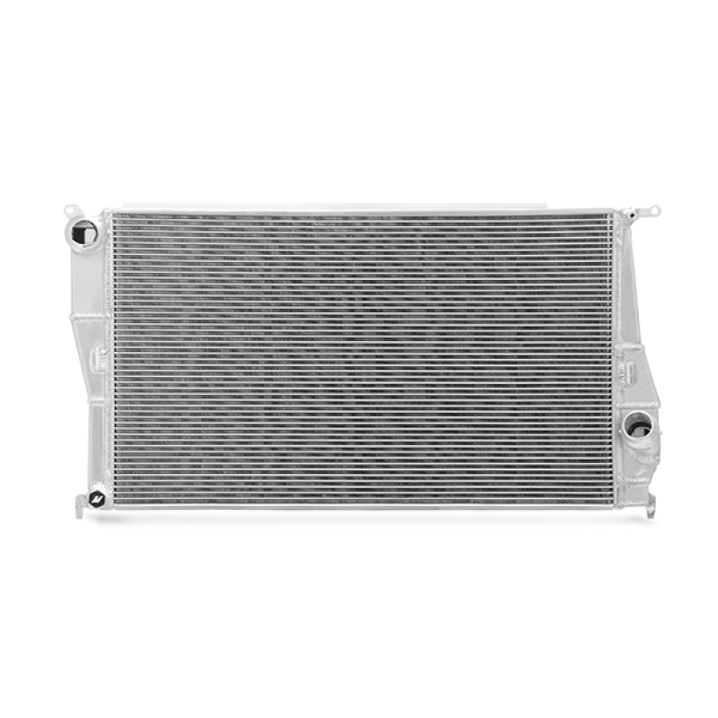 Mishimoto 2006-2013 BMW 335i/135i (Manual) Performance Aluminum Radiator - eliteracefab.com