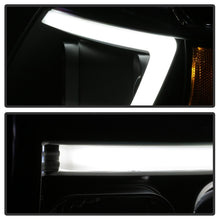 Load image into Gallery viewer, Spyder 99-04 Jeep Grand Cherokee Projector Headlights - Light Bar DRL LED - Black - eliteracefab.com