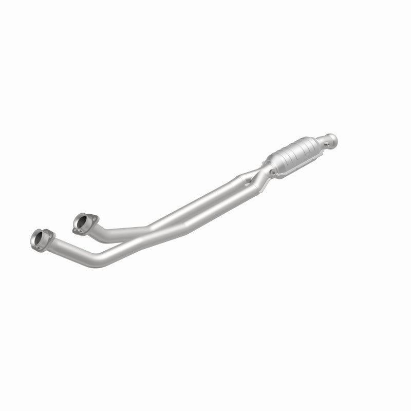 MagnaFlow Conv Volvo 6.5X4 2/2.5 Magnaflow