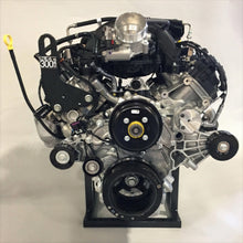 Load image into Gallery viewer, Ford Racing 7.3L V8 Super Duty Crate Engine (No Cancel No Returns)