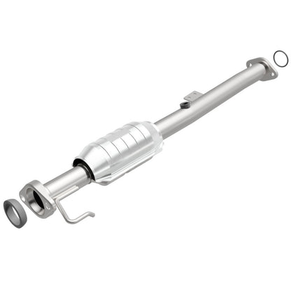 MagnaFlow 99-03 Chevrolet Tracker / Suzuki Vitara 1.6L/2.0L Direct-Fit Catalytic Converter Magnaflow