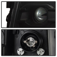 Load image into Gallery viewer, Spyder Chevy Silverado 1500 07-13 Version 3 Projector Headlights - Black PRO-YD-CS07V3-LBDRL-BK - eliteracefab.com