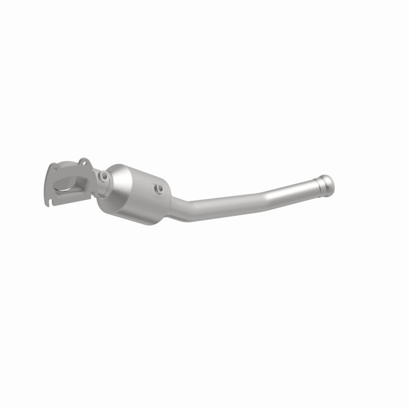 MagnaFlow Converter Direct Fit 13-18 Dodge Durango 3.6L V6 / 13-18 Jeep Grand Cherokee 3.6L V6 Magnaflow