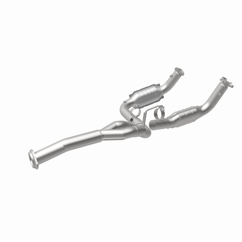 MagnaFlow Conv Direct Fit 11-16 Chevrolet Silverado 2500HD/3500HD / GMC Sierra 2500HD/3500HD Magnaflow