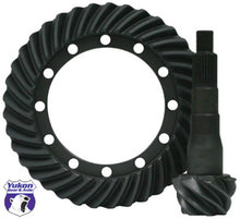 Load image into Gallery viewer, Yukon Gear High Performance Gear Set For Toyota Land Cruiser in a 4.88 Ratio - eliteracefab.com