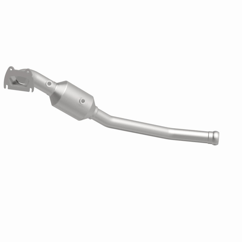 MagnaFlow Converter Direct Fit 13-18 Dodge Durango 3.6L V6 / 13-18 Jeep Grand Cherokee 3.6L V6 Magnaflow