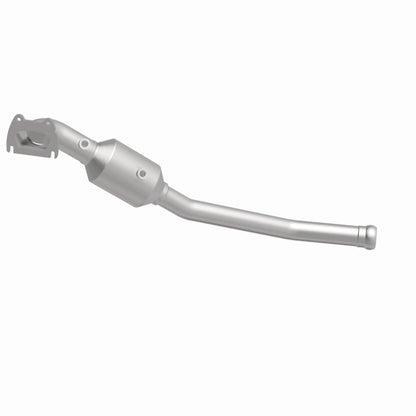 MagnaFlow Converter Direct Fit 13-18 Dodge Durango 3.6L V6 / 13-18 Jeep Grand Cherokee 3.6L V6 Magnaflow
