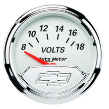 Load image into Gallery viewer, Autometer Chevy Vintage 2in 8-18 Volts Short Sweep Electronic Voltmeter Gauge