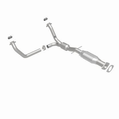 MagnaFlow Conv DF 00-04 Chevy S10 Pickup 4.3L 2WD A/T / 00-04 GMC Sonoma 4.3L 2WD A/T Magnaflow