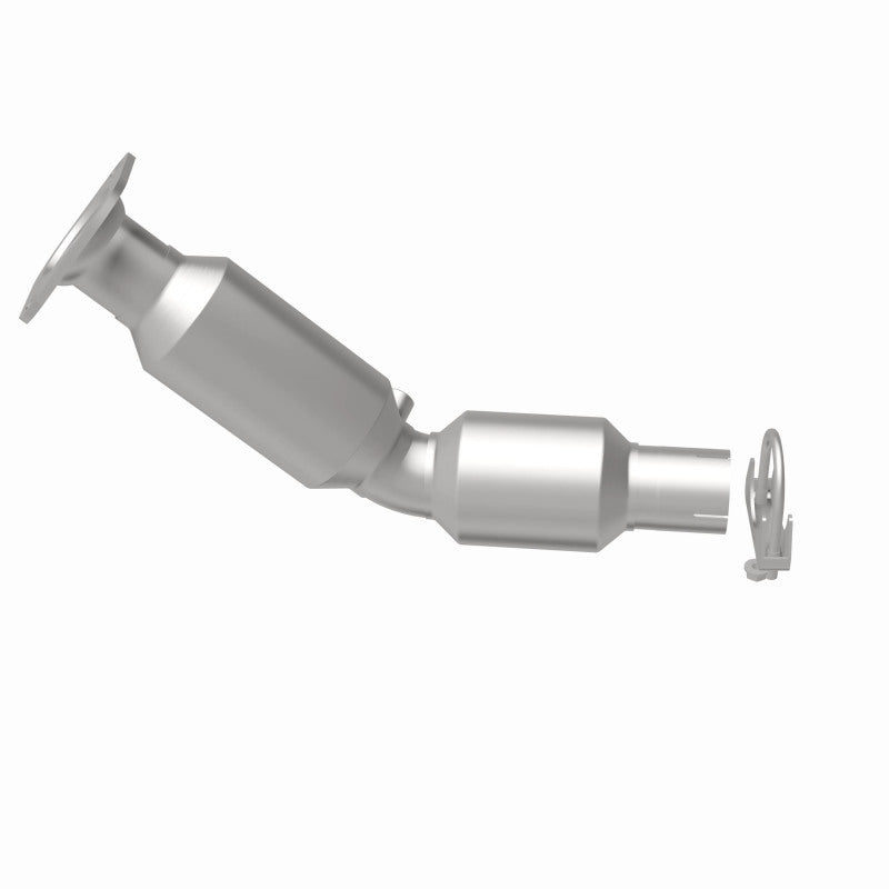 Magnaflow Conv DF 2010-2015 Prius L4 1.8 OEM Underbody Magnaflow