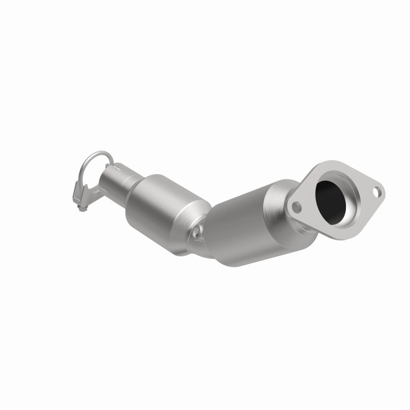 Magnaflow Conv DF 2010-2015 Prius L4 1.8 OEM Underbody Magnaflow
