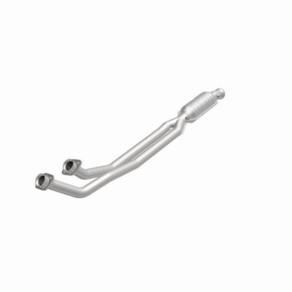 MagnaFlow Conv Volvo 6.5X4 2/2.5 Magnaflow