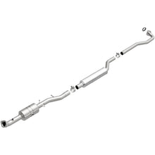 Load image into Gallery viewer, Magnaflow Conv DF 2008-2009 OUTLANDER 2.4 L Underbody - eliteracefab.com